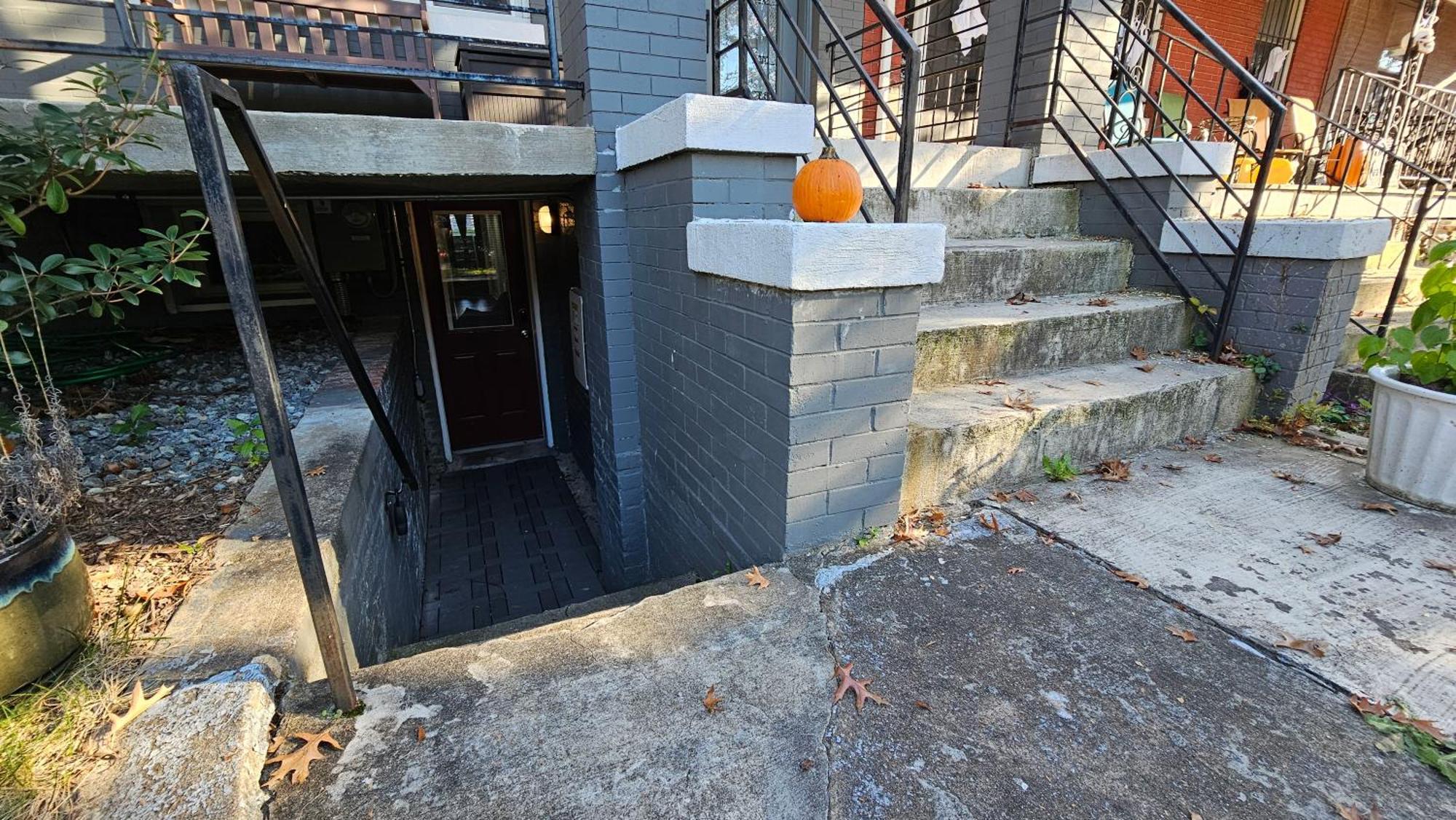 English Basement Suite In Petworth, Washington, Dc -- Free Off-Street Parking, Walk To Metro And Restaurants Extérieur photo